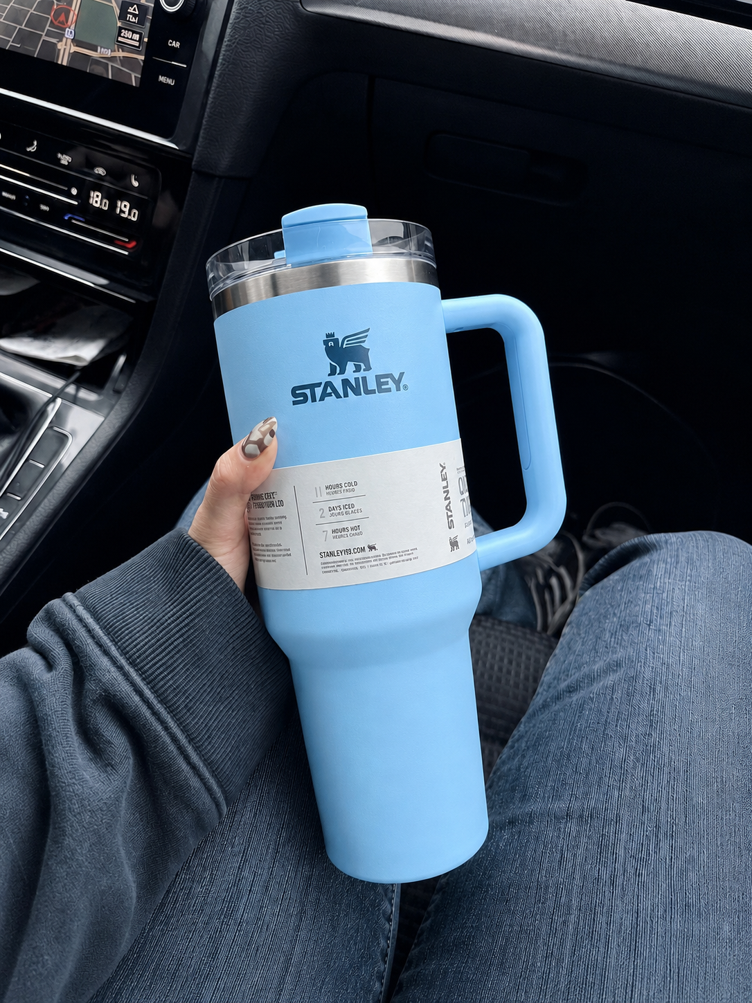 Stanley Quencher H2.0 40oz - 1.18 Ltumbler Handle Straw Lid ( Baby Blue )